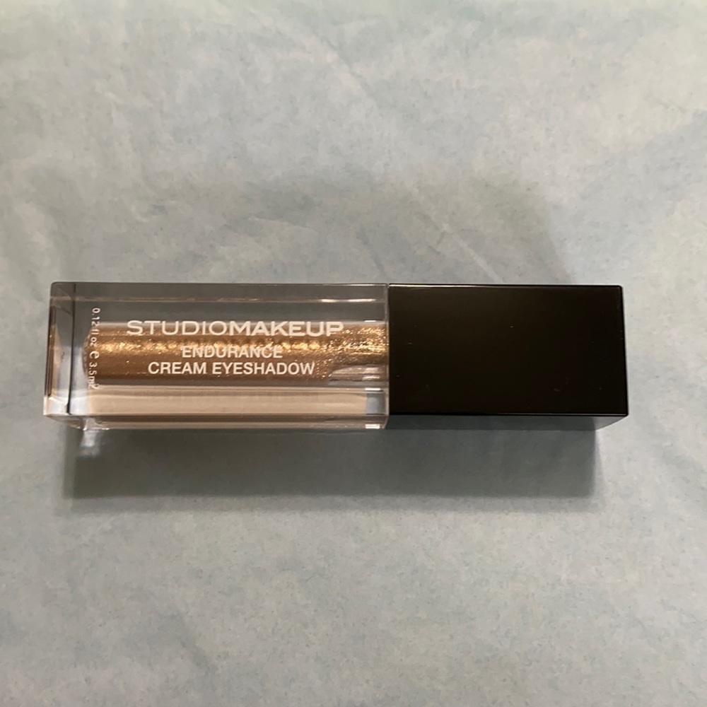 Endurance Cream Eyeshadow